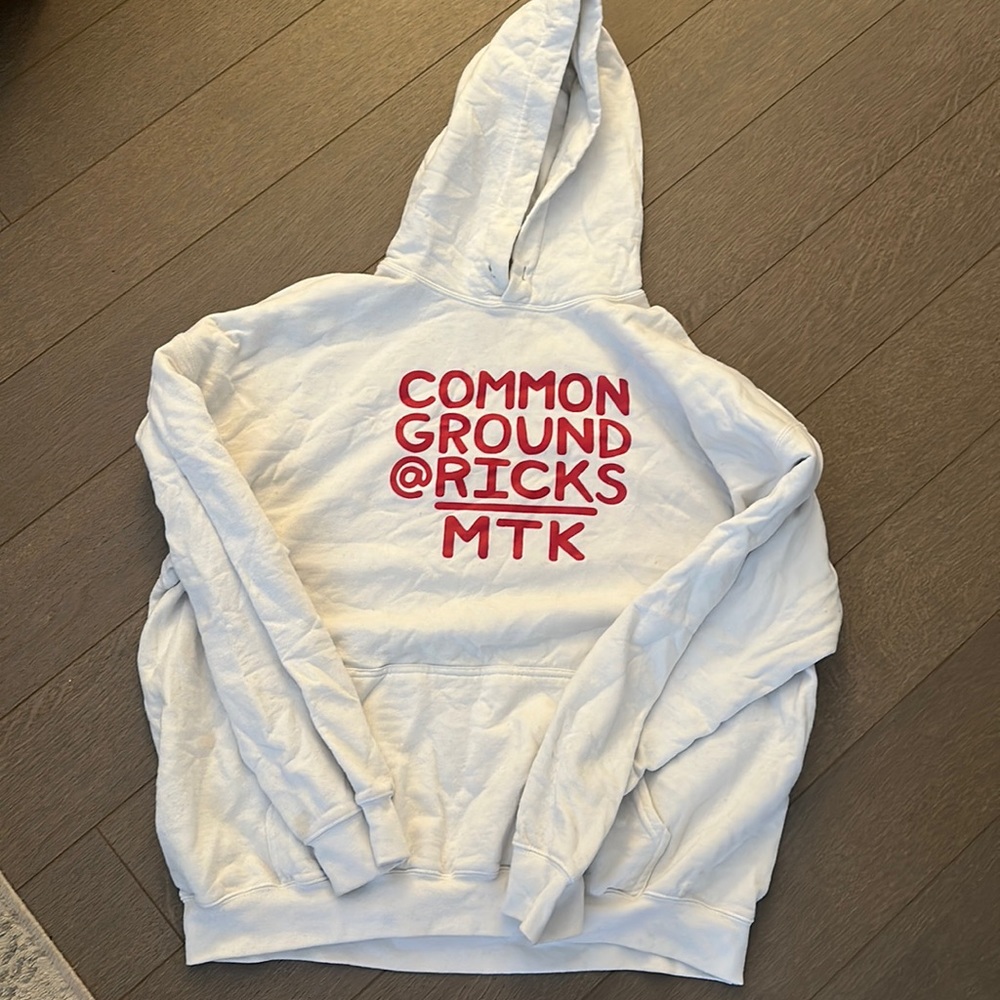 Common ground sweat shirt